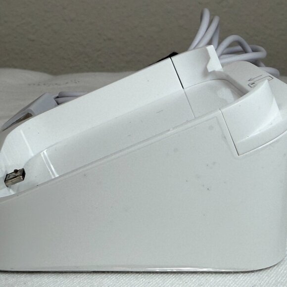 Dock for Square Credit Card Reader w/ Attached USB Cable: Model A-SKU-0120-02 - Picture 8 of 12